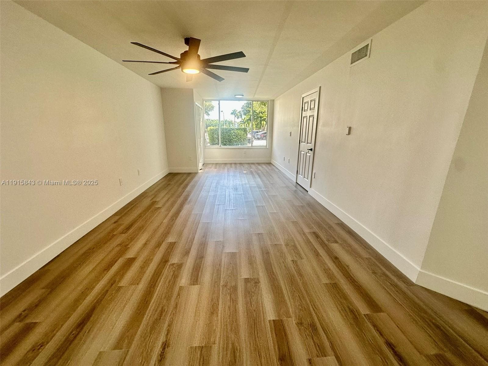 LAKEVIEW CLUB CONDO · #103 in Oakland Park - Photo 6
