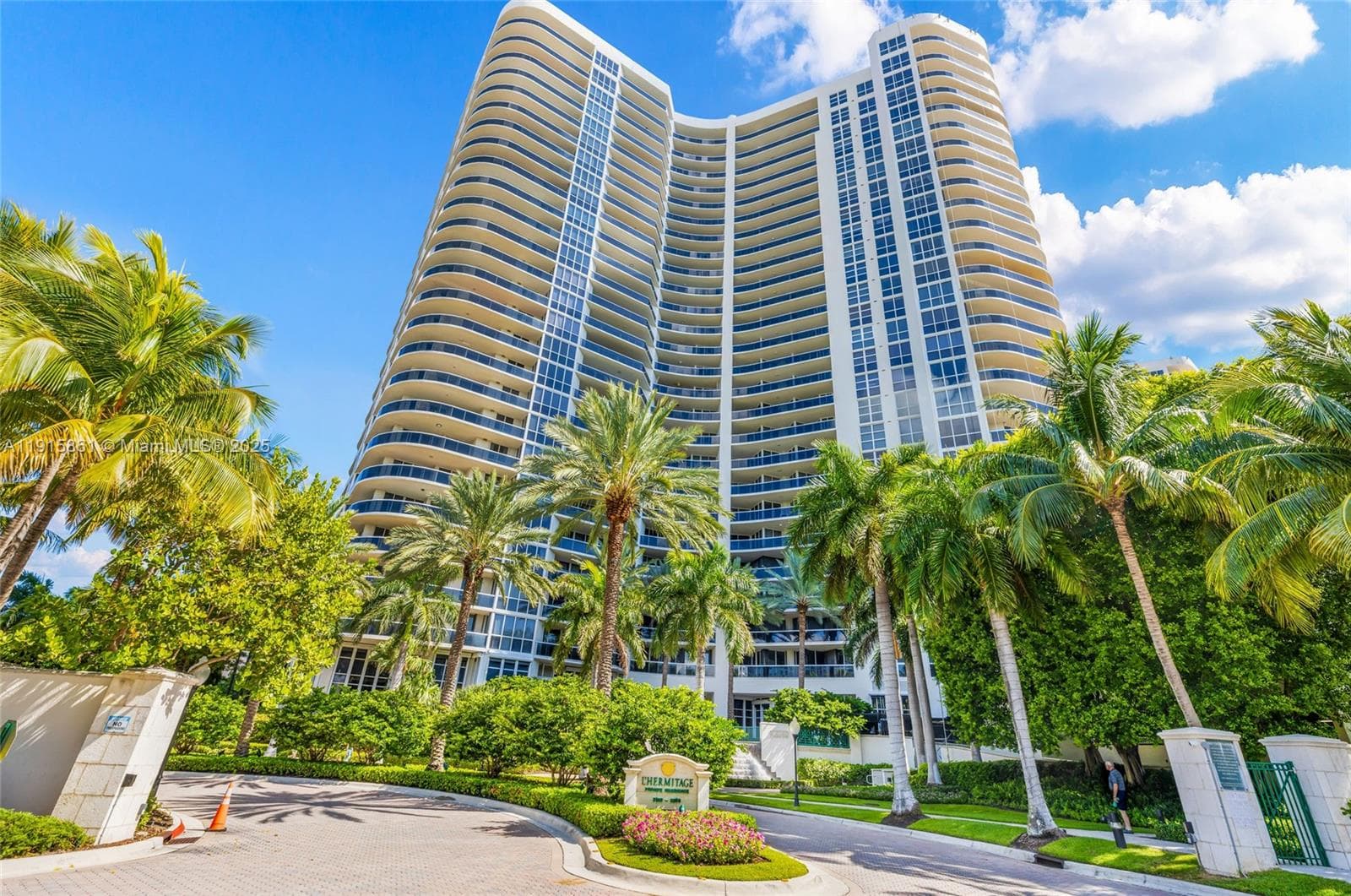 LHERMITAGE II A CONDO · #1205 in Fort Lauderdale - Photo 1
