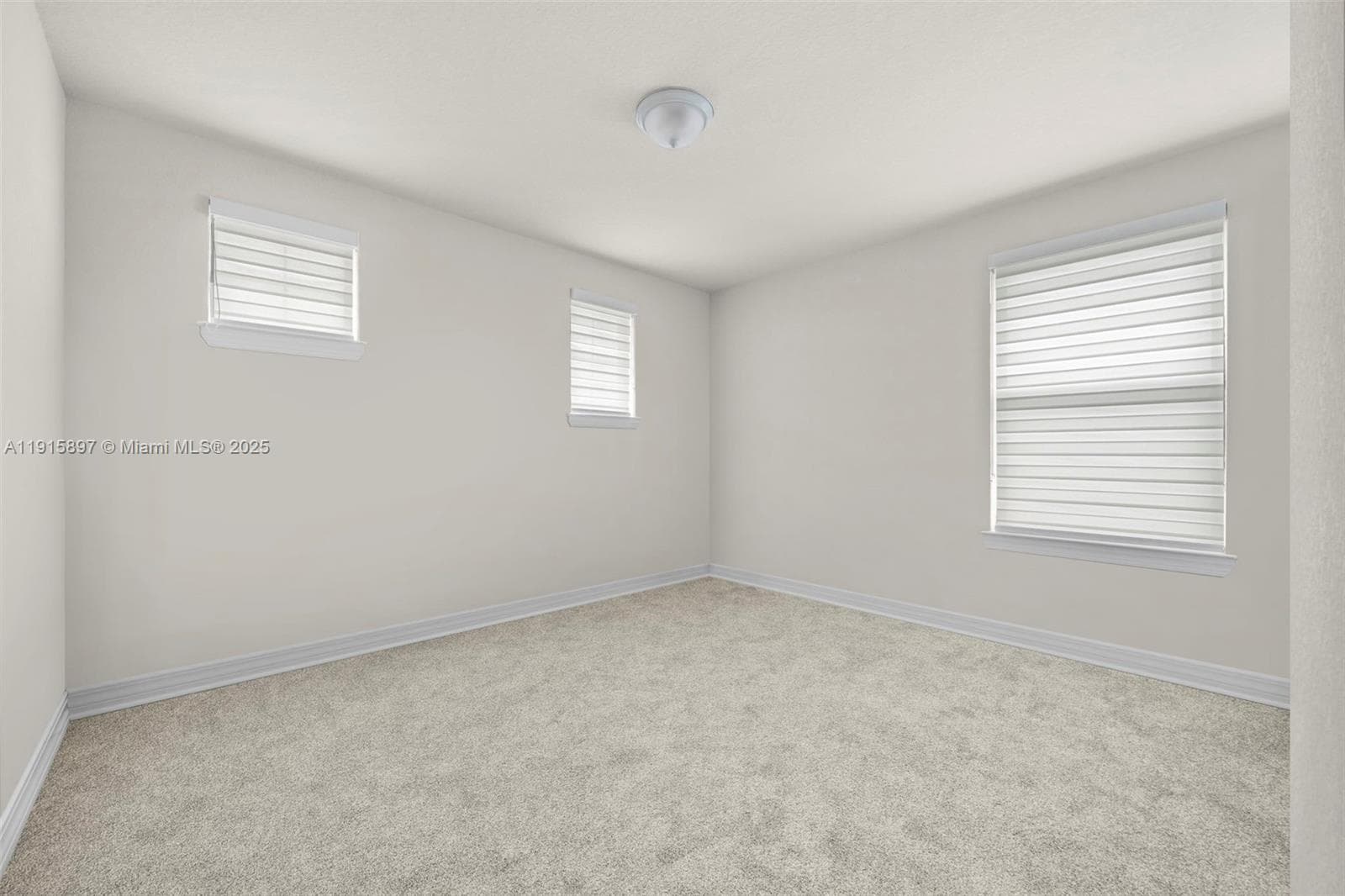 3142 Poinciana St photo 12