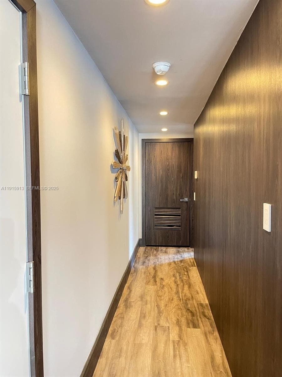 ART DECO CONDO · #101 in Miami Beach - Photo 11