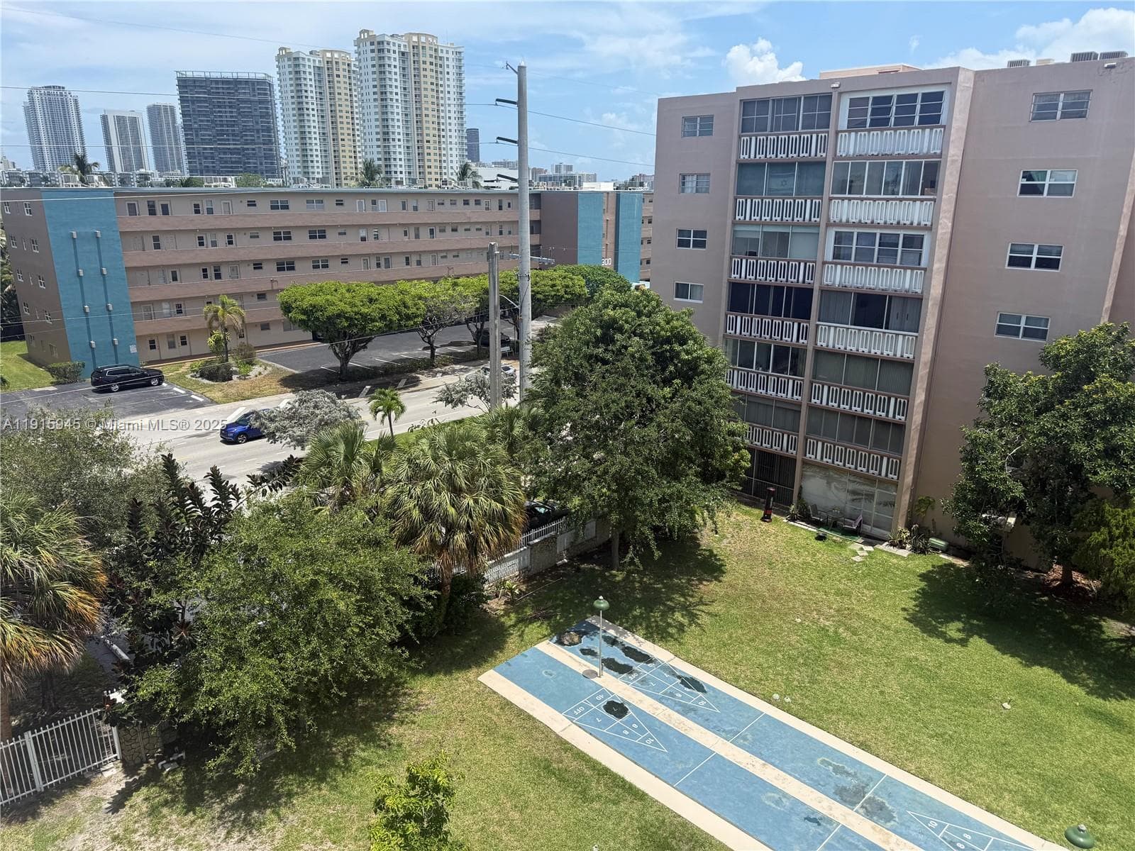 MEADOWBROOK TOWERS · #603 in Hallandale Beach - Photo 8