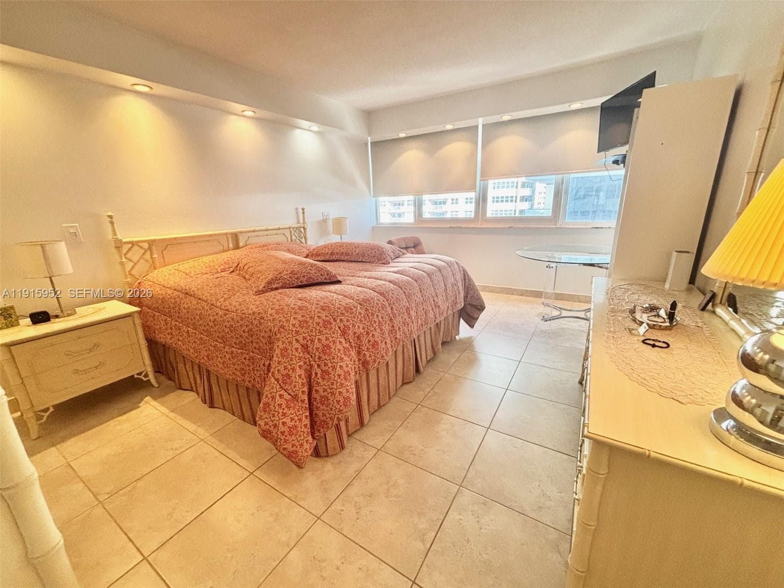 PARKER PLAZA CONDO ESTATE · #521 in Hallandale Beach - Photo 13