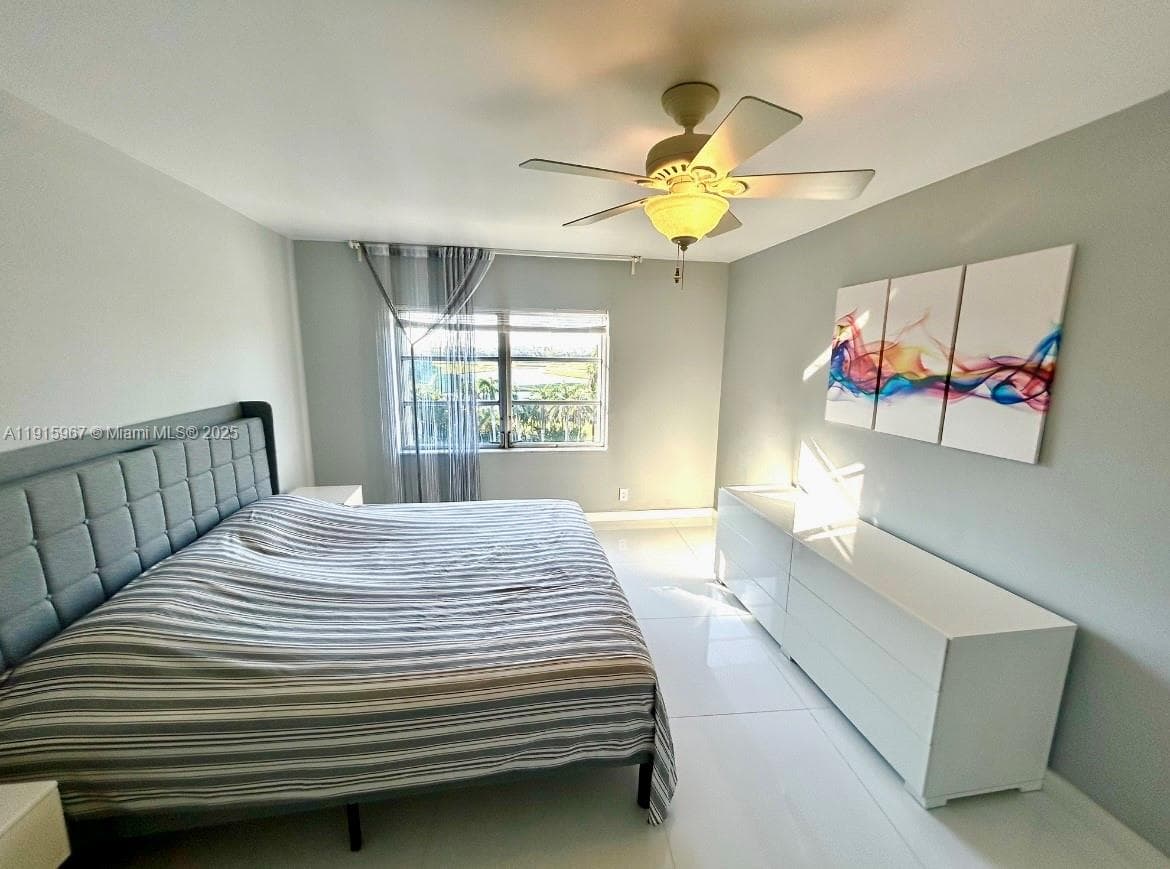 FAIRWAYS RIVIERA · #721 in Hallandale Beach - Photo 9