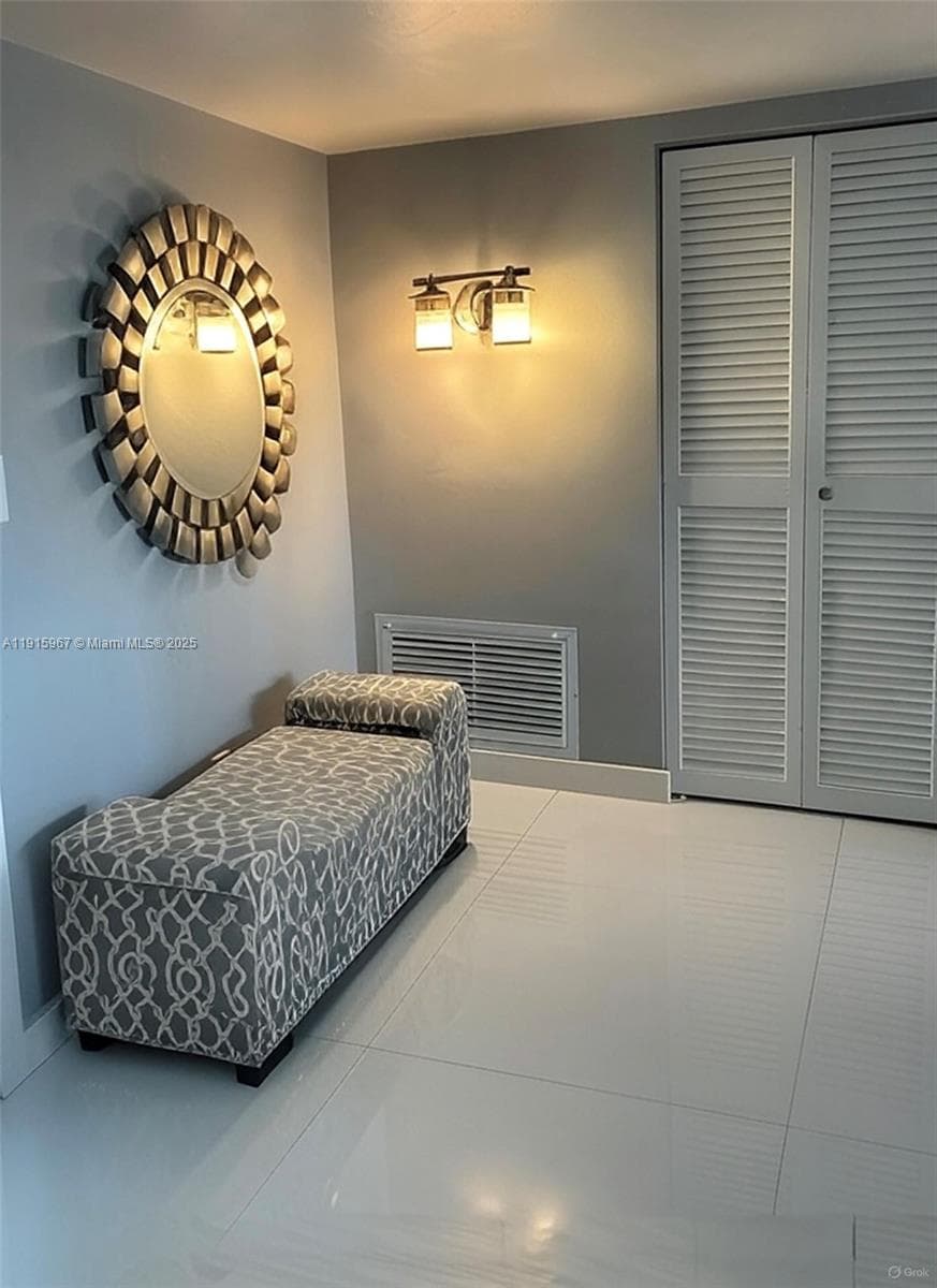 FAIRWAYS RIVIERA · #721 in Hallandale Beach - Photo 10