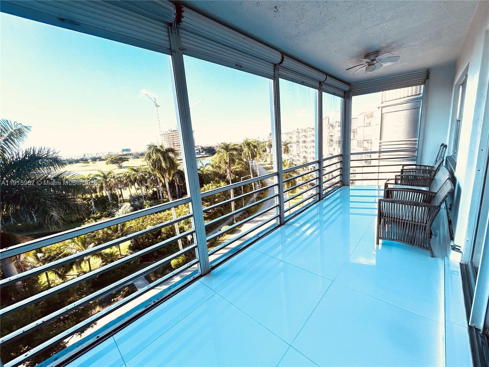 FAIRWAYS RIVIERA · #721 in Hallandale Beach - Photo 29