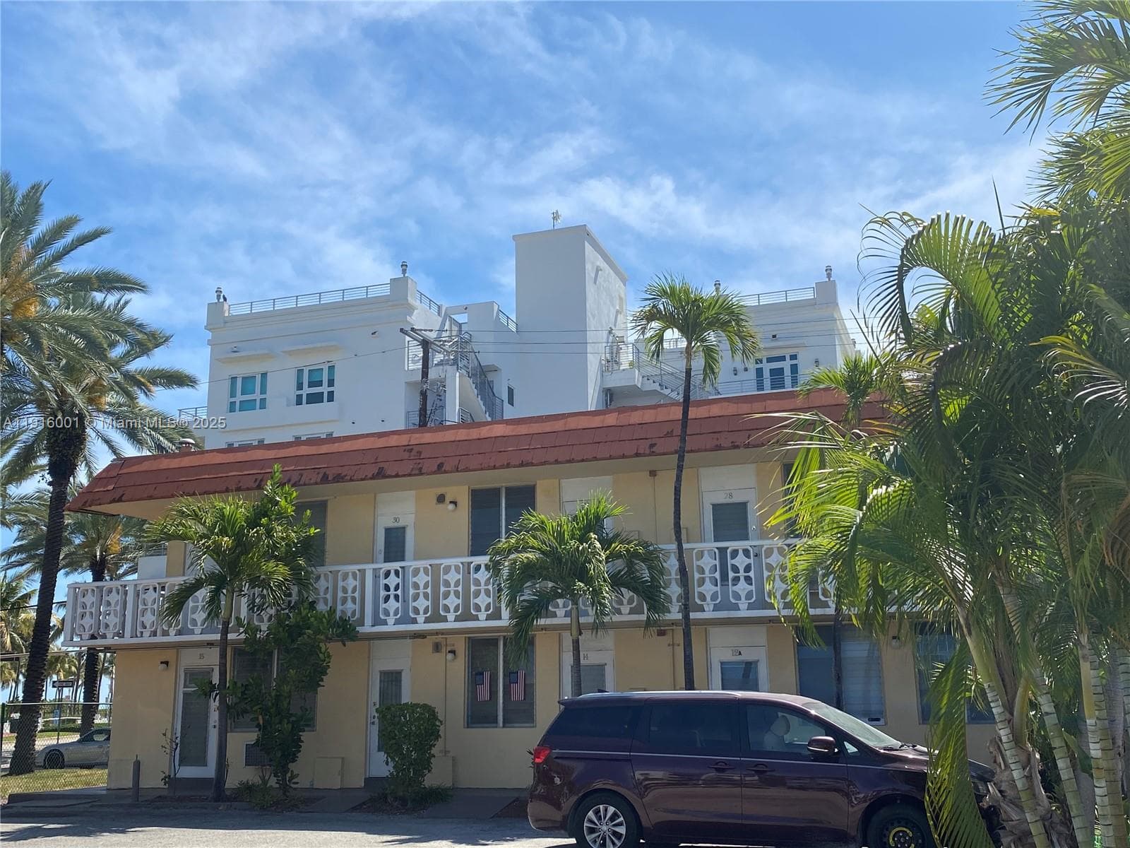 SOUTHERN STAR CONDO · #27 in Miami Beach - Photo 2