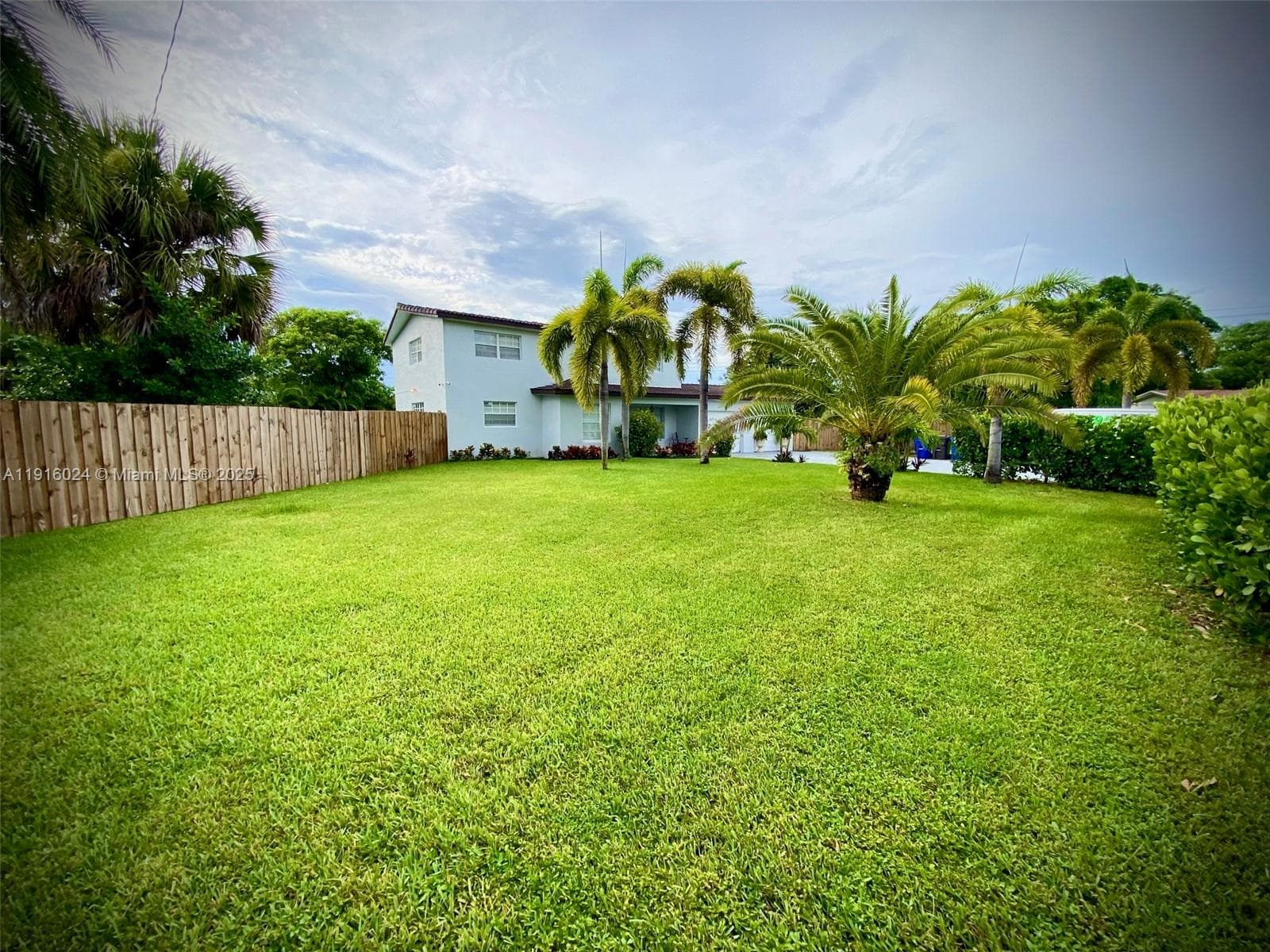 4297 NW 34th Ter photo 1