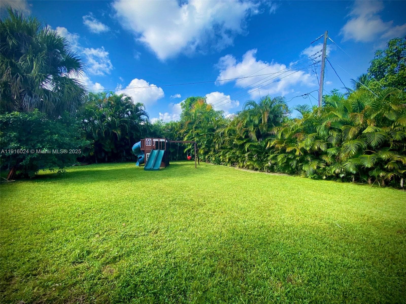 4297 NW 34th Ter photo 21