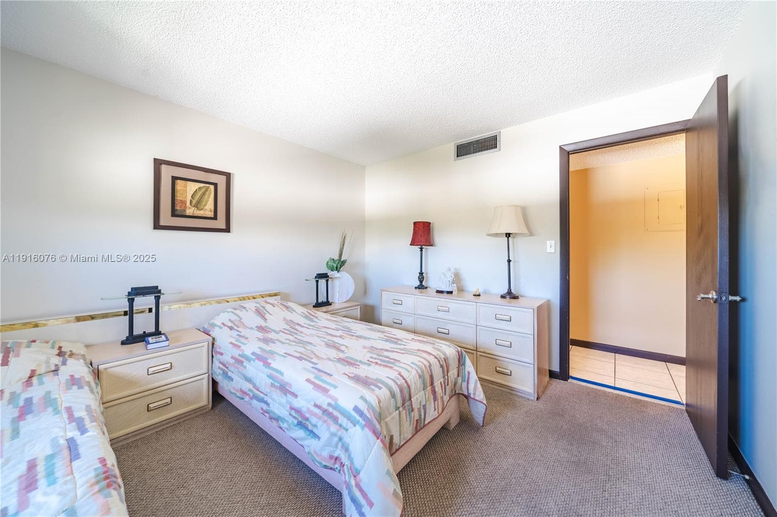 CASA BLANCA CONDO · #303 in Hallandale Beach - Photo 10