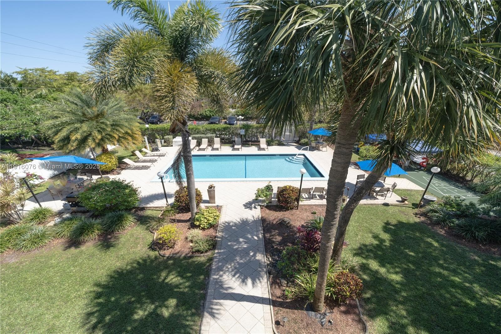 CASA BLANCA CONDO · #303 in Hallandale Beach - Photo 18