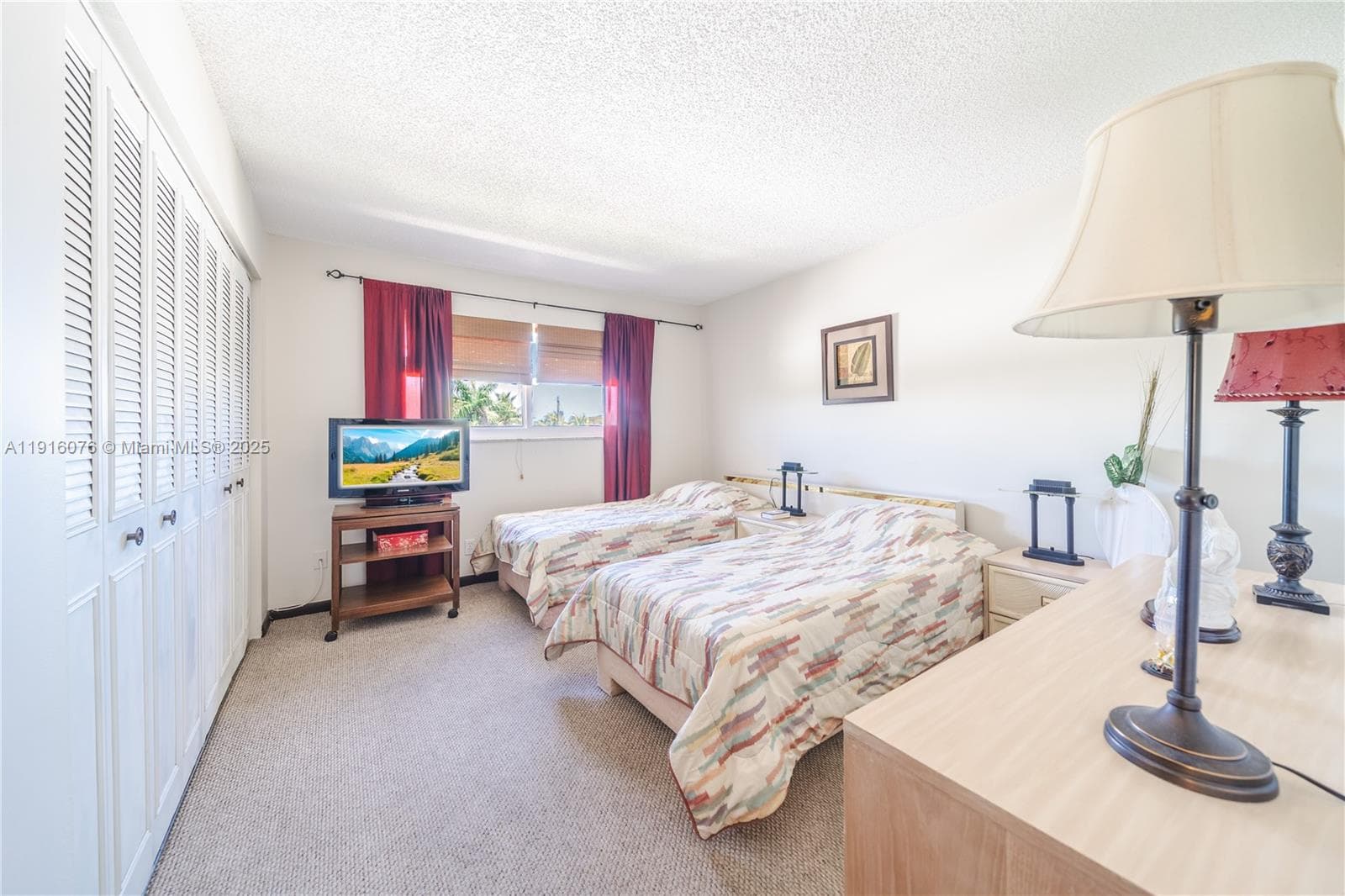 CASA BLANCA CONDO · #303 in Hallandale Beach - Photo 11