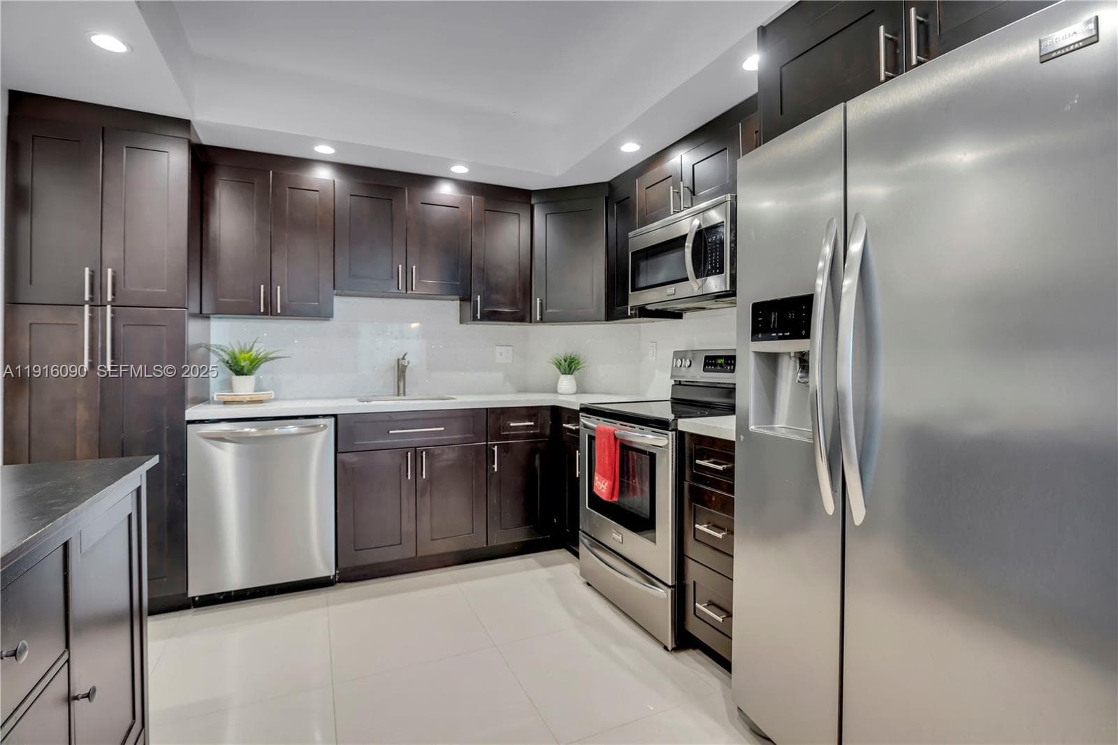 ARLEN HOUSE WEST CONDO · #231 in Sunny Isles Beach - Photo 7