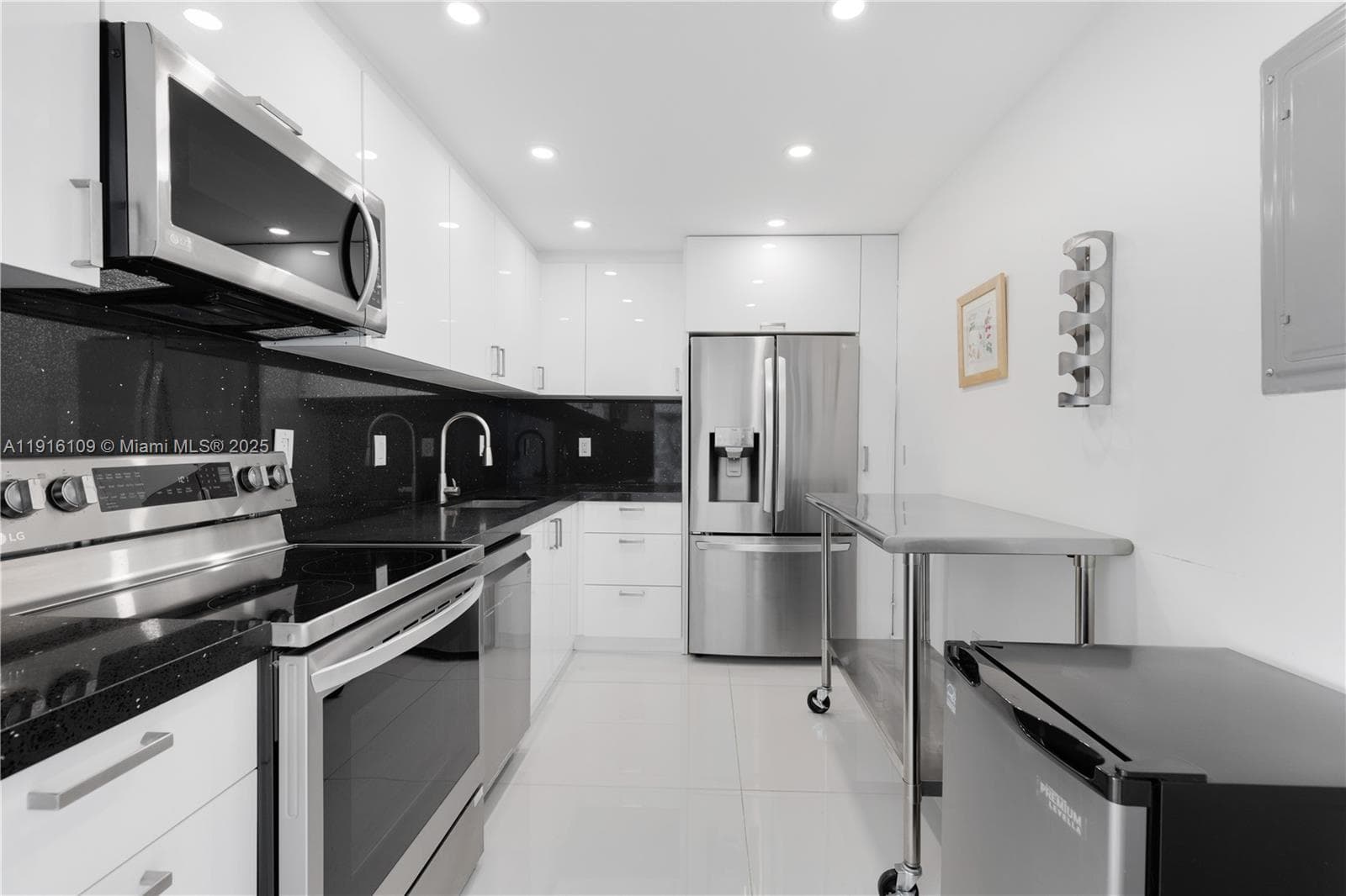 FLAMENCO CONDO TOWER I · #1805 in Aventura - Photo 9