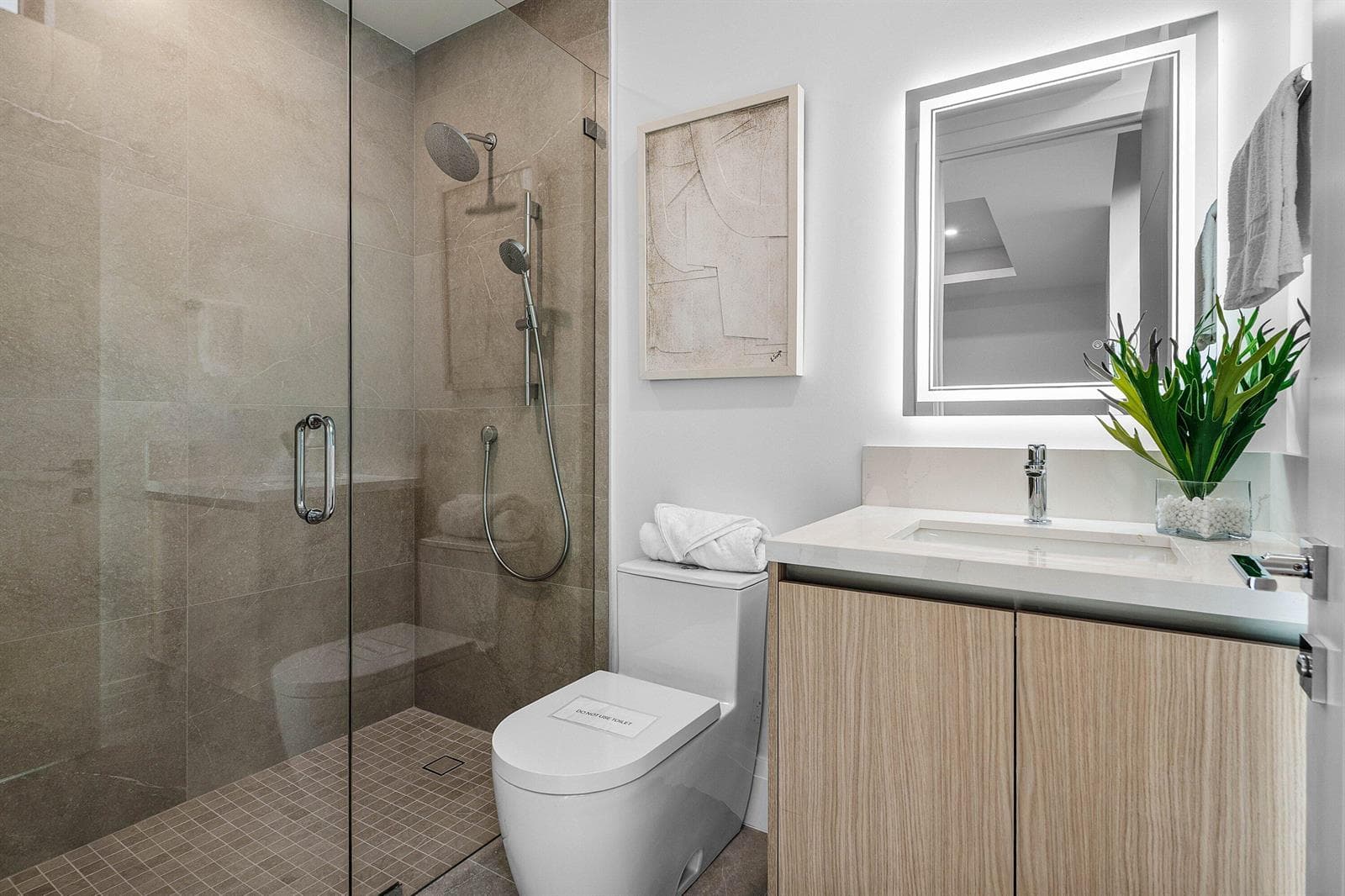 024-87IsleofVeniceDrive-FortLauderdale-F