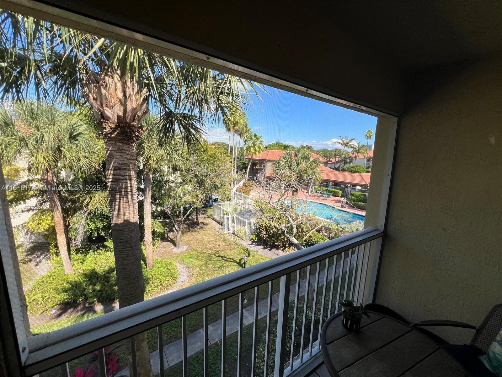 PINEHURST CLUB CONDO · #6-303 in Hollywood - Photo 13