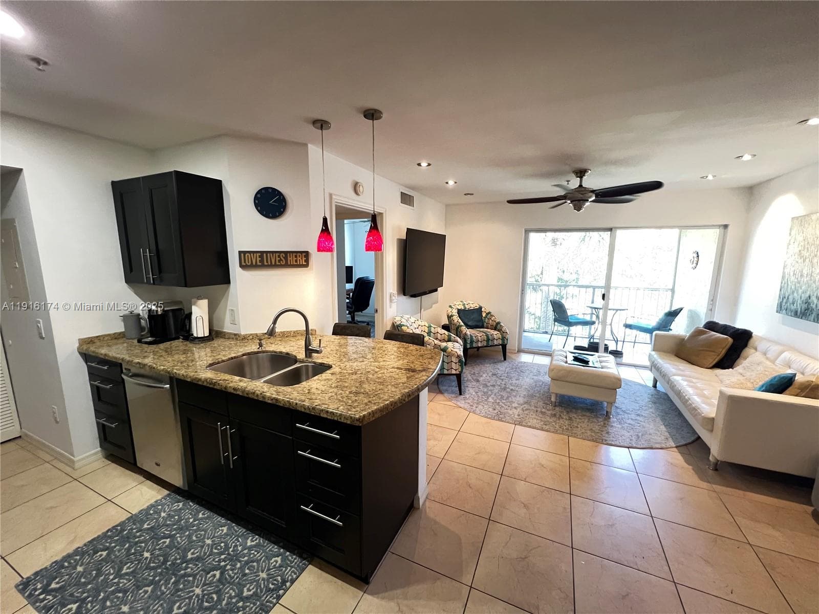 PINEHURST CLUB CONDO · #6-303 in Hollywood - Photo 3