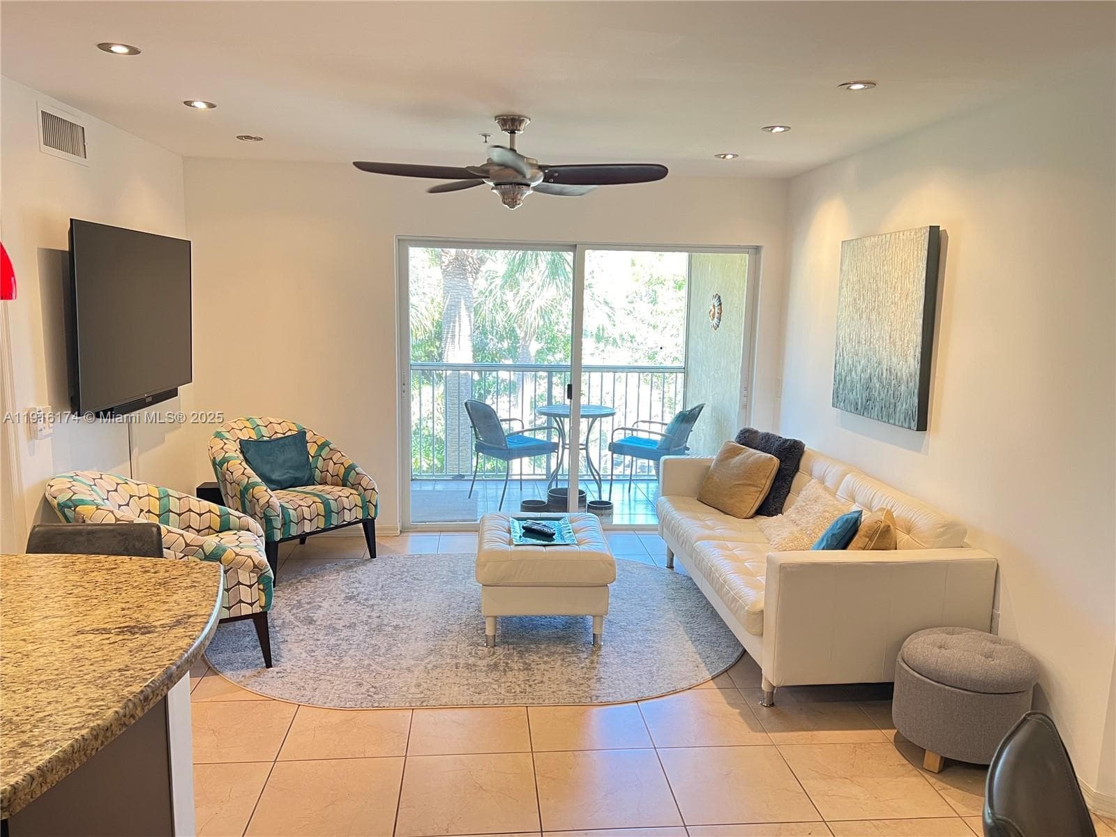 PINEHURST CLUB CONDO · #6-303 in Hollywood - Photo 1