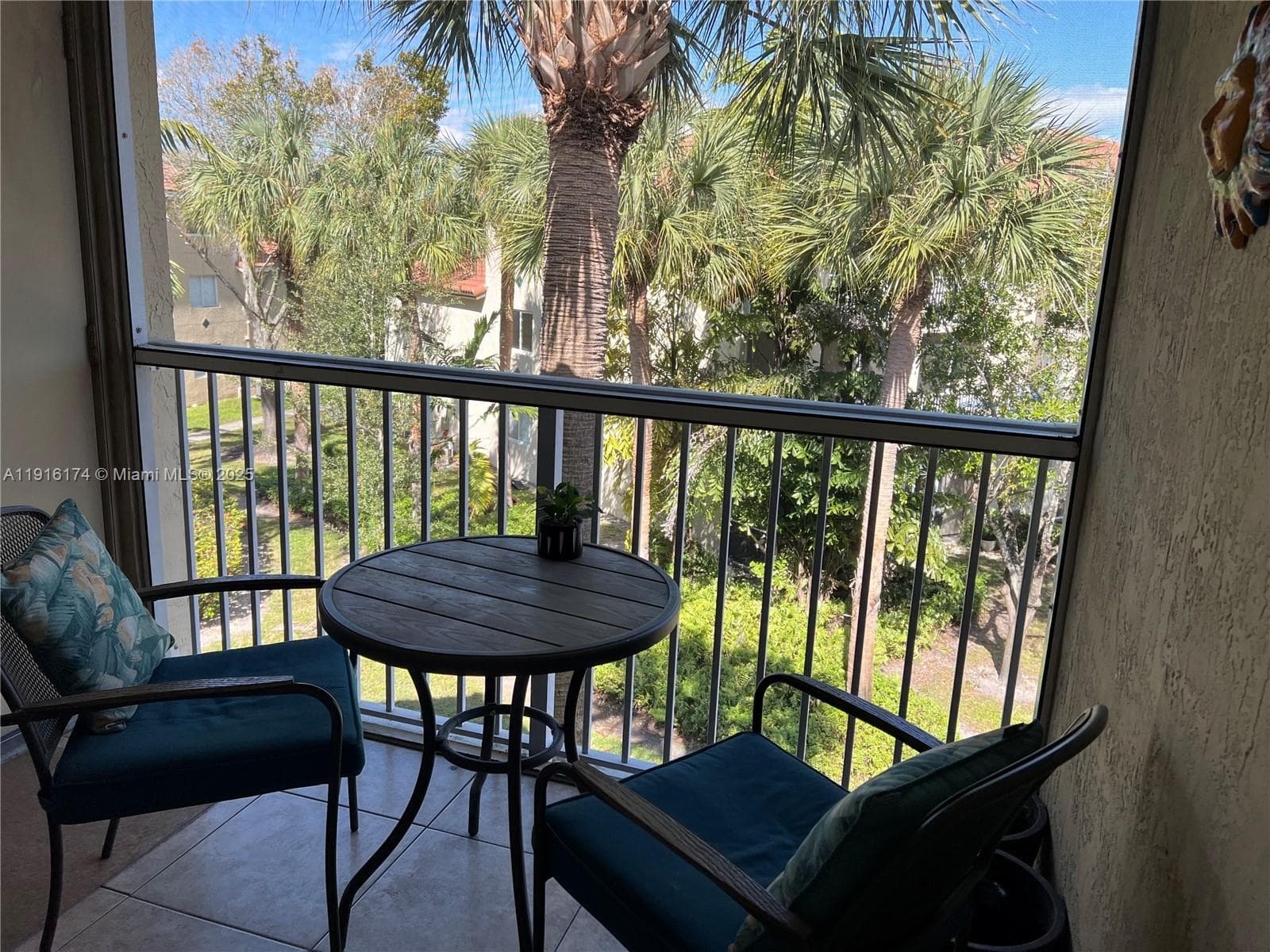 PINEHURST CLUB CONDO · #6-303 in Hollywood - Photo 14