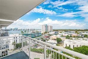 West Bay Plaza · #PH-07 in Miami Beach - Photo 2