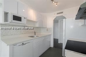 West Bay Plaza · #PH-07 in Miami Beach - Photo 9