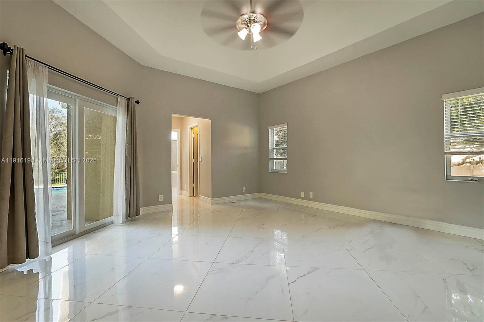 10133 NW 48th Dr photo 23