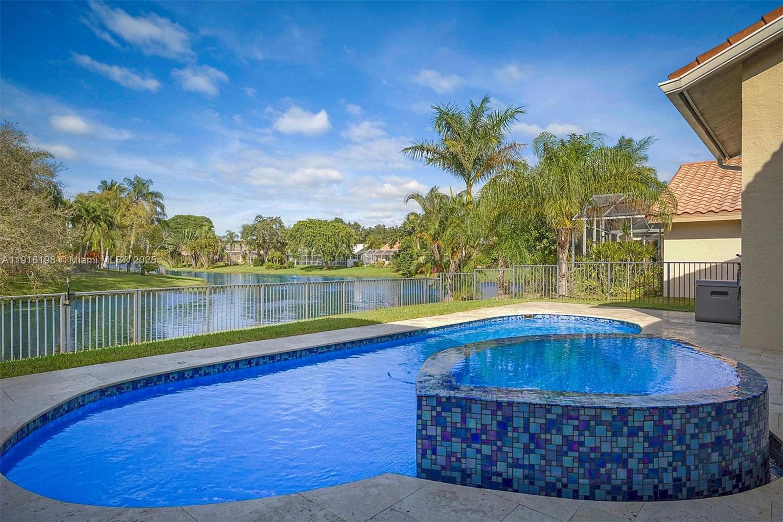 10133 NW 48th Dr photo 43