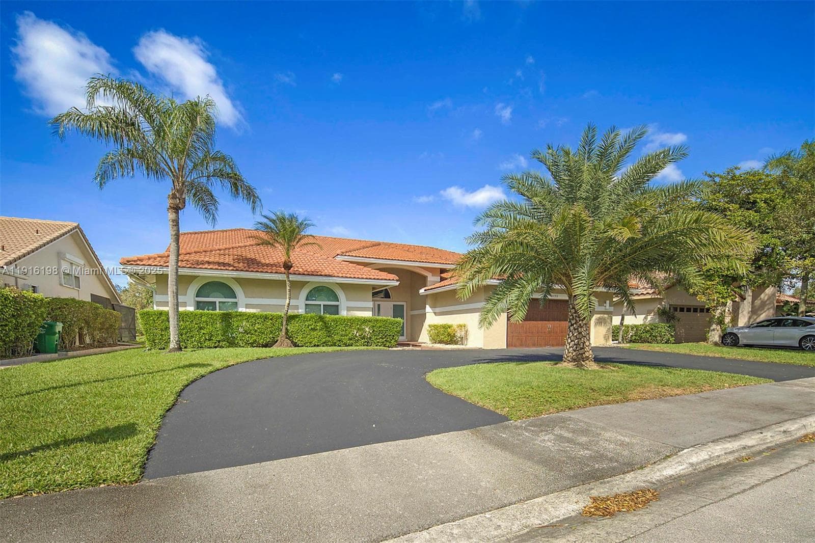 10133 NW 48th Dr photo 41