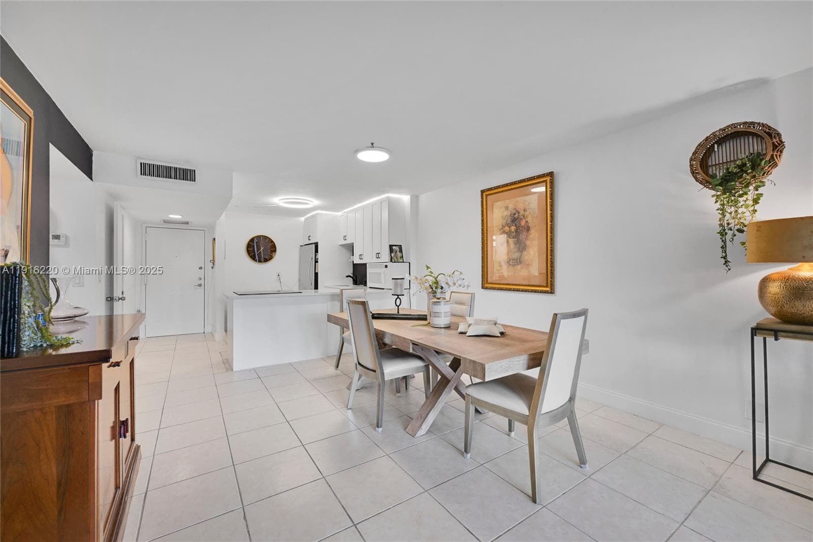 TOWERS OF OCEANVIEW · #605 in Hallandale Beach - Photo 7