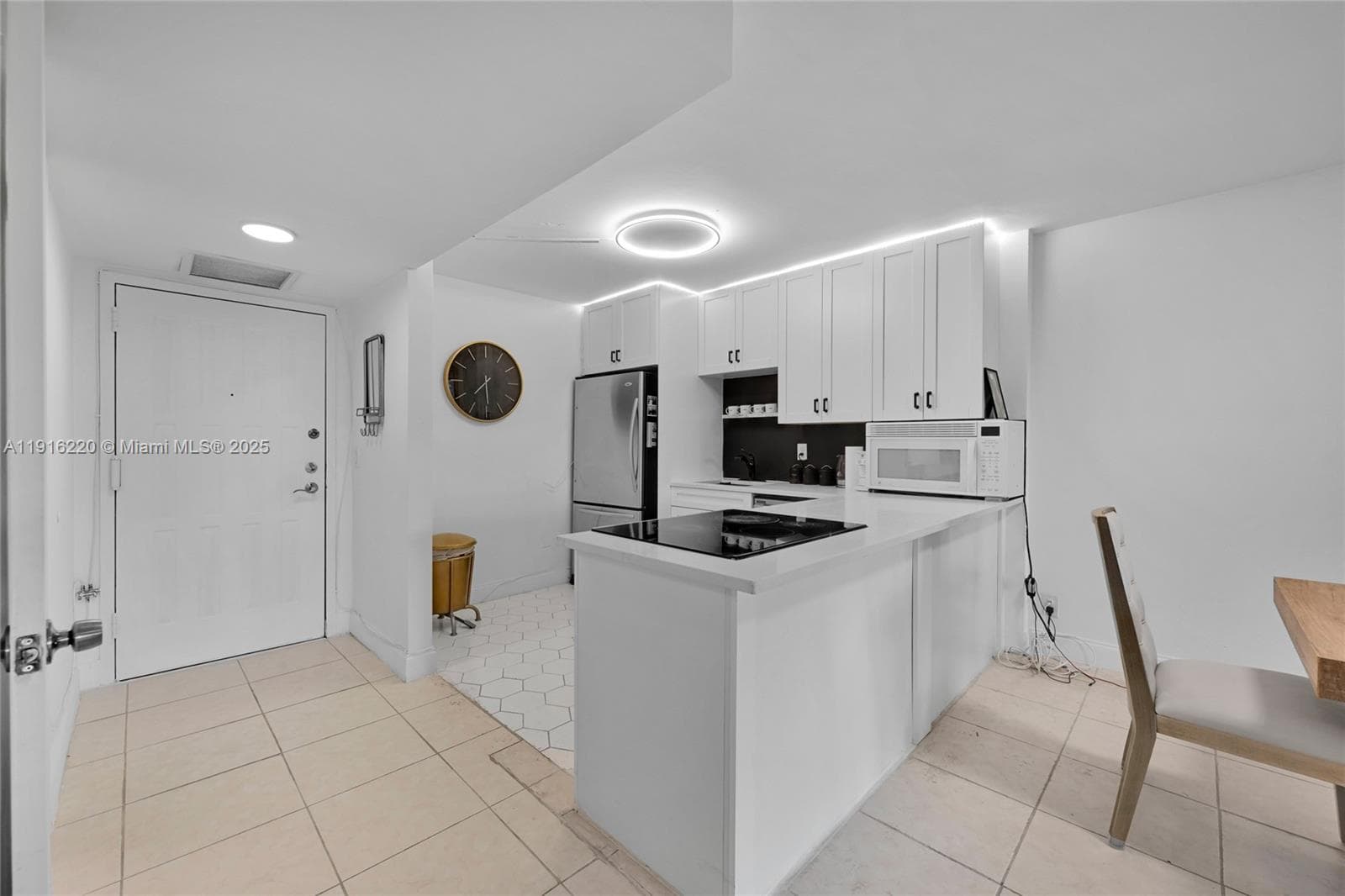TOWERS OF OCEANVIEW · #605 in Hallandale Beach - Photo 3