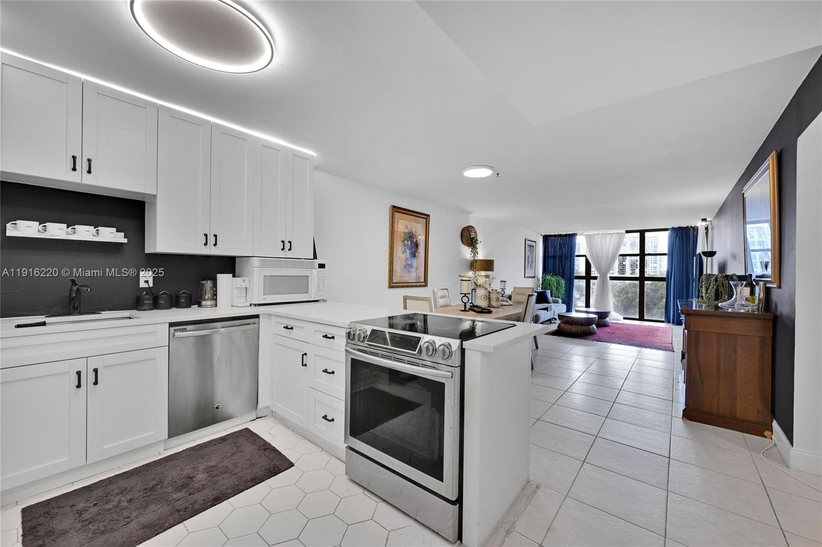 TOWERS OF OCEANVIEW · #605 in Hallandale Beach - Photo 1
