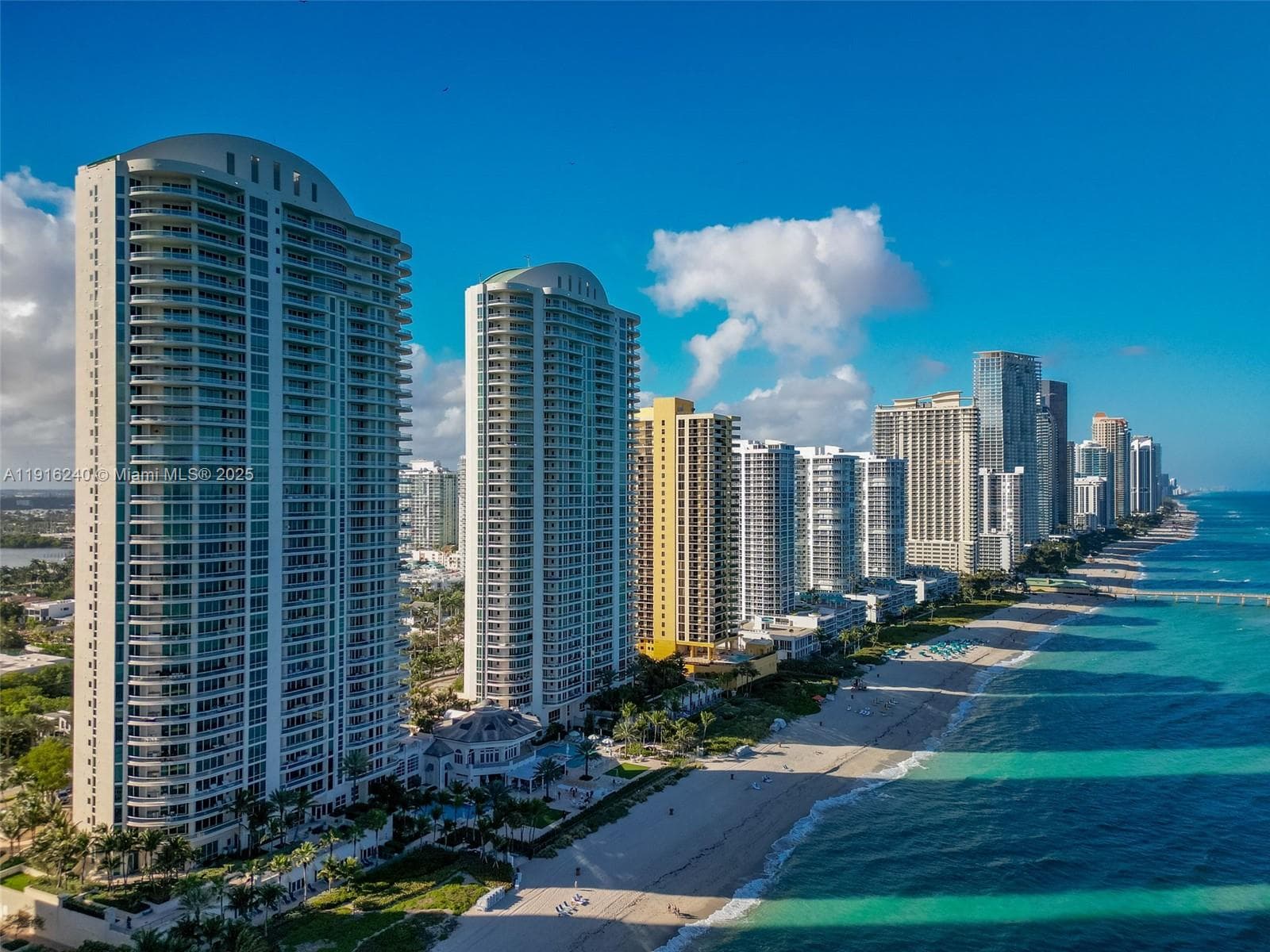 Turnberry Ocean Colony · #1202 in Sunny Isles Beach - Photo 1