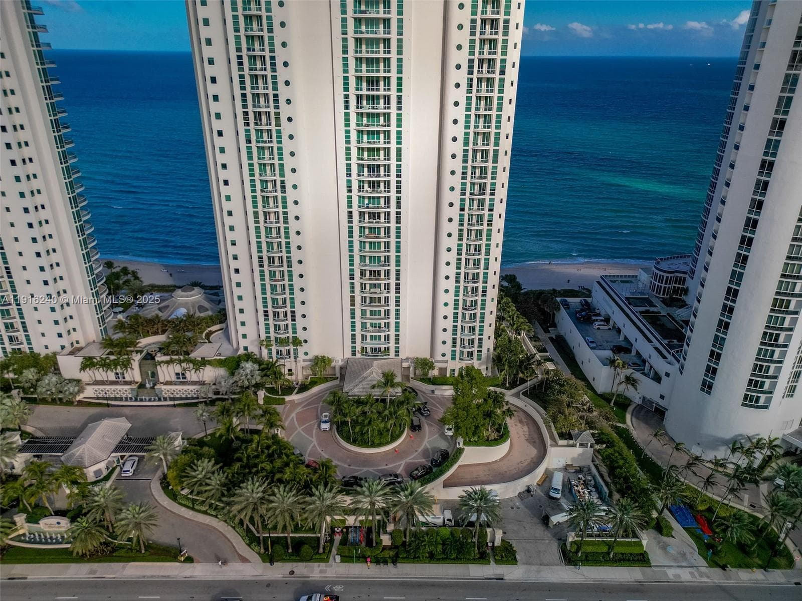 Turnberry Ocean Colony · #1202 in Sunny Isles Beach - Photo 37