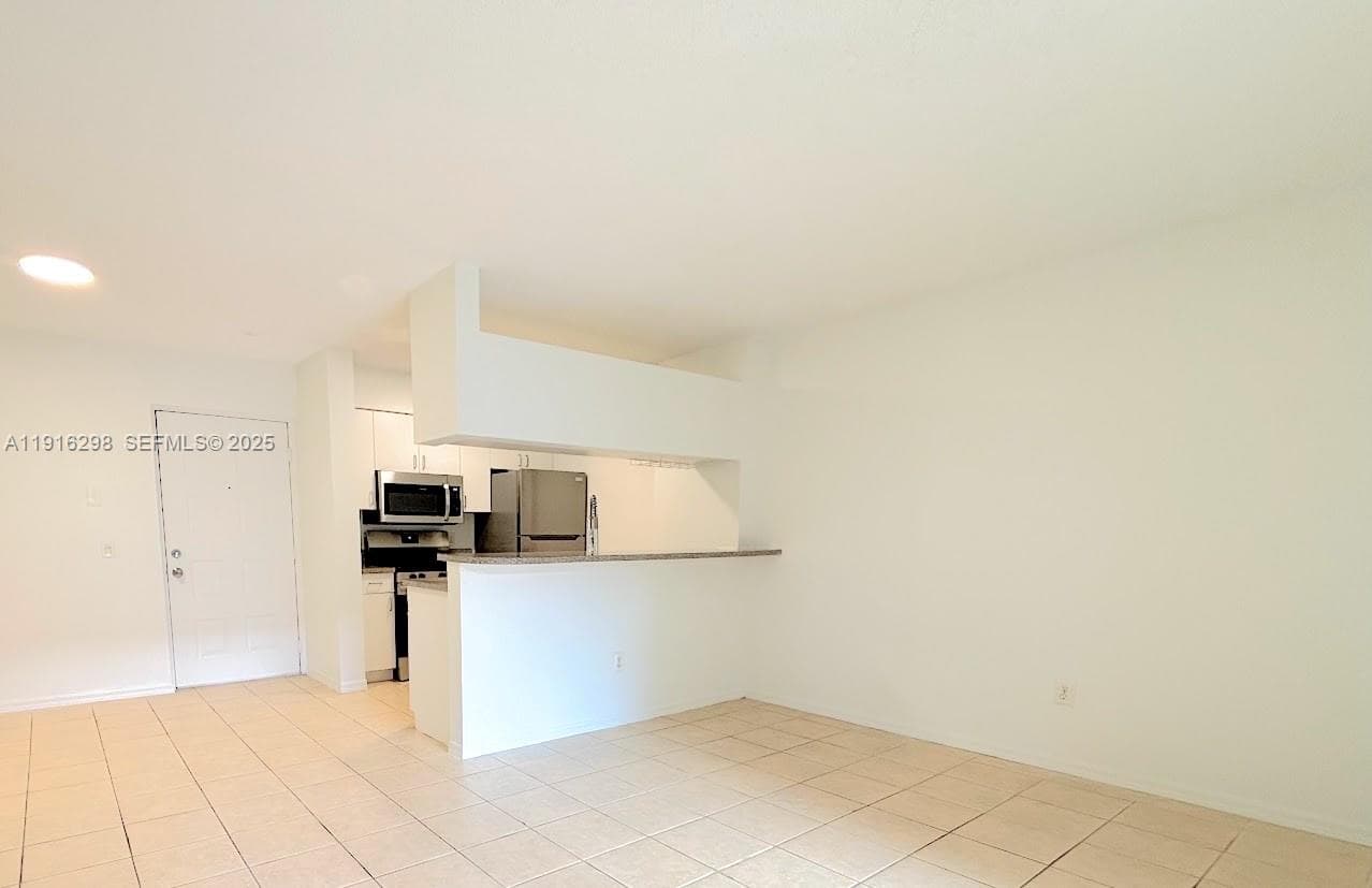 PINEHURST CLUB CONDO · #3-206 in Hollywood - Photo 7