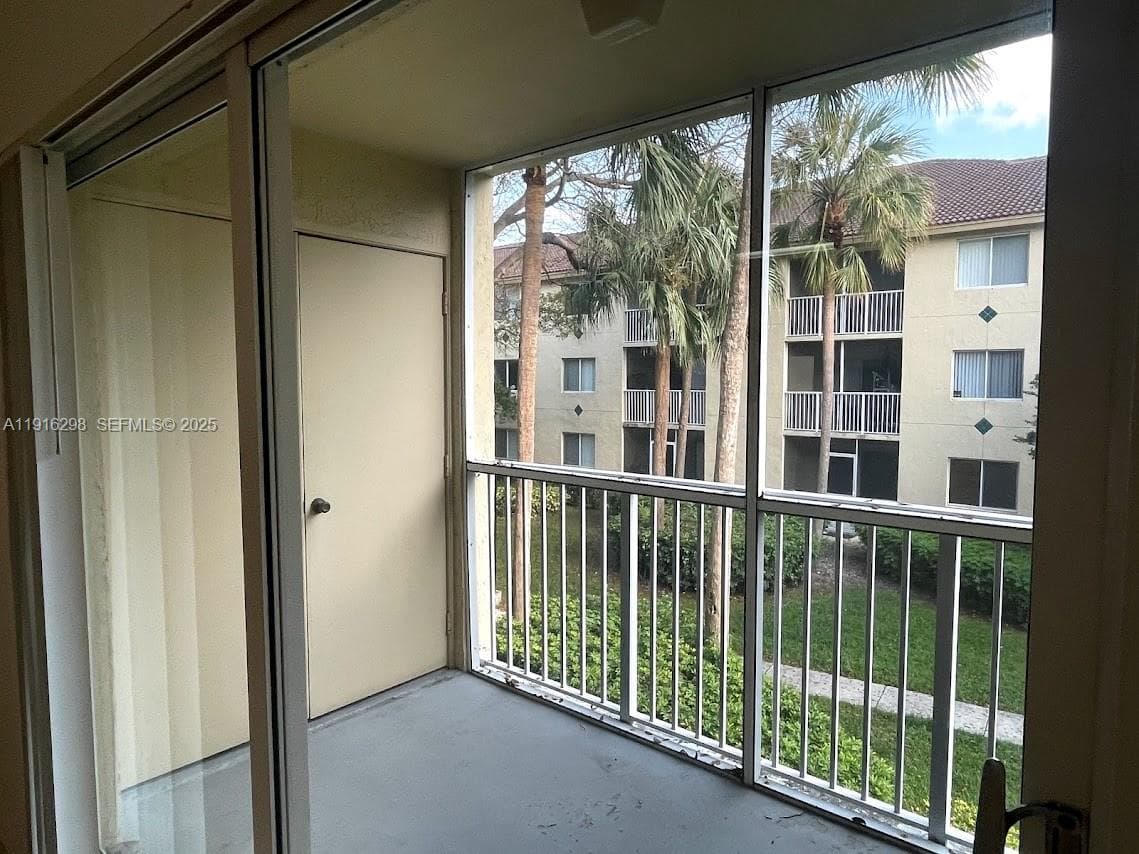 PINEHURST CLUB CONDO · #3-206 in Hollywood - Photo 15