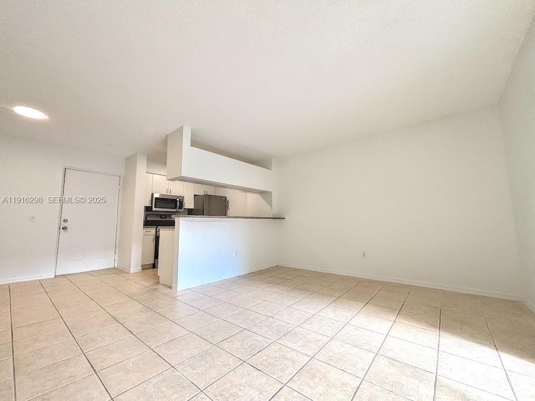 PINEHURST CLUB CONDO · #3-206 in Hollywood - Photo 8