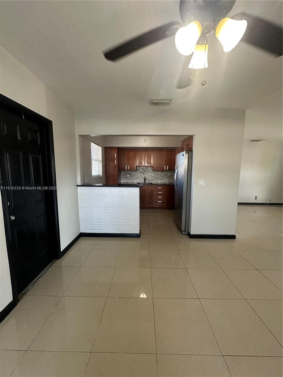 2421 N 57th Ter #0 photo 6