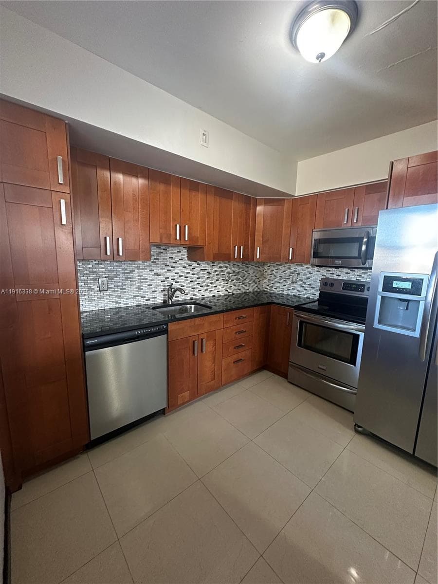 2421 N 57th Ter #0 photo 5