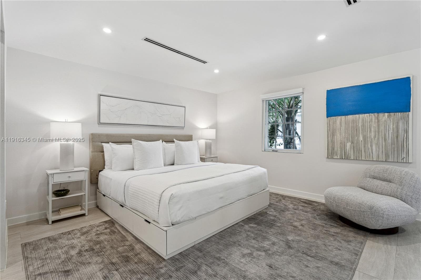 THE DARIA CONDO · #5 in Miami Beach - Photo 13