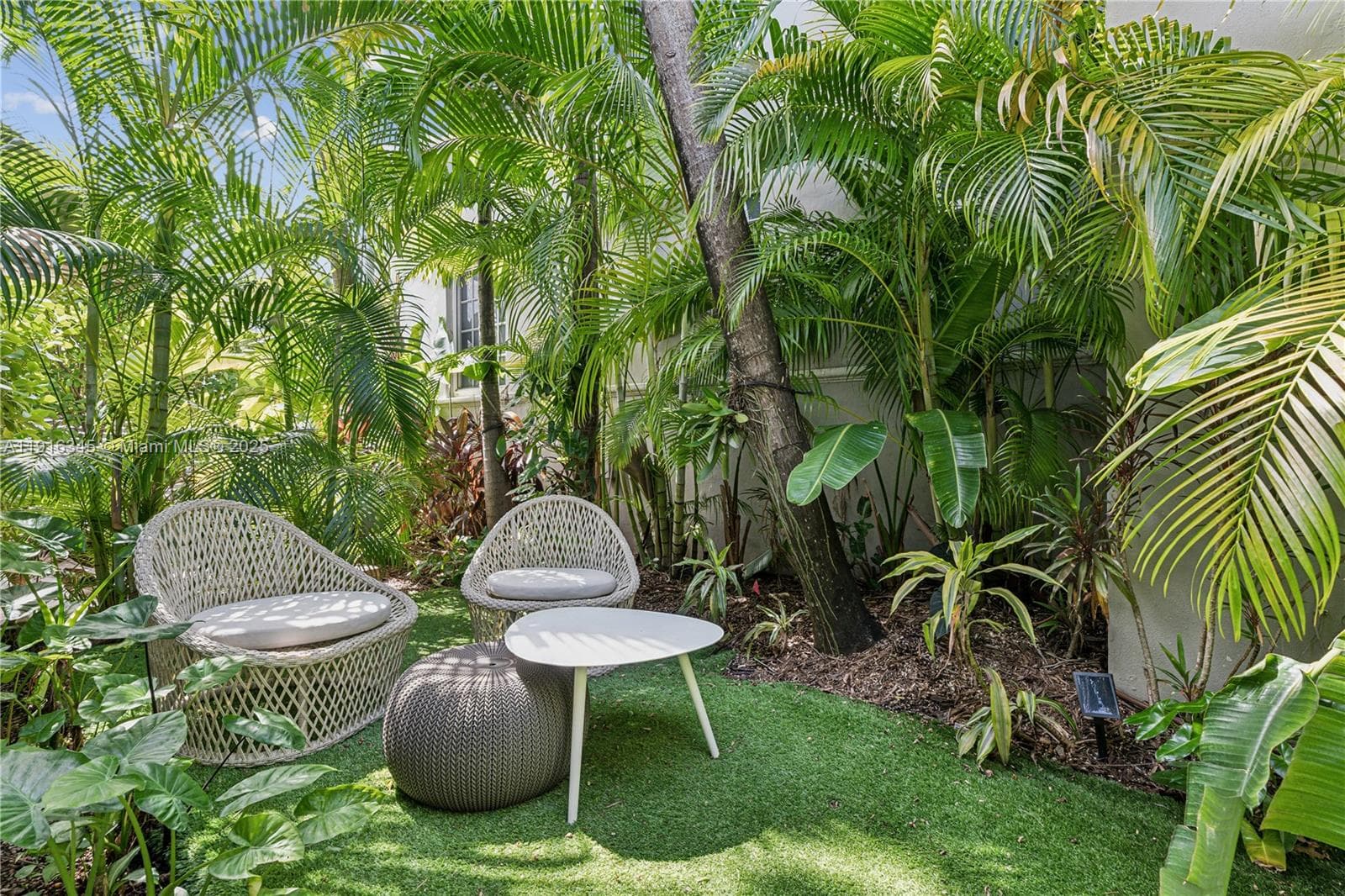 THE DARIA CONDO · #5 in Miami Beach - Photo 22