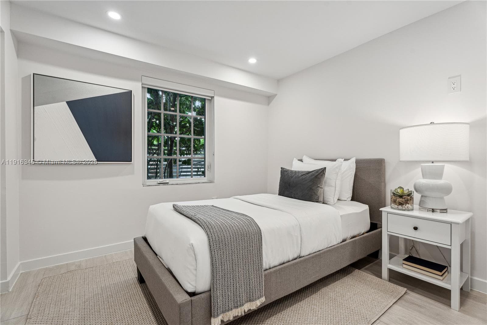 2nd Bedroom (Downstairs)