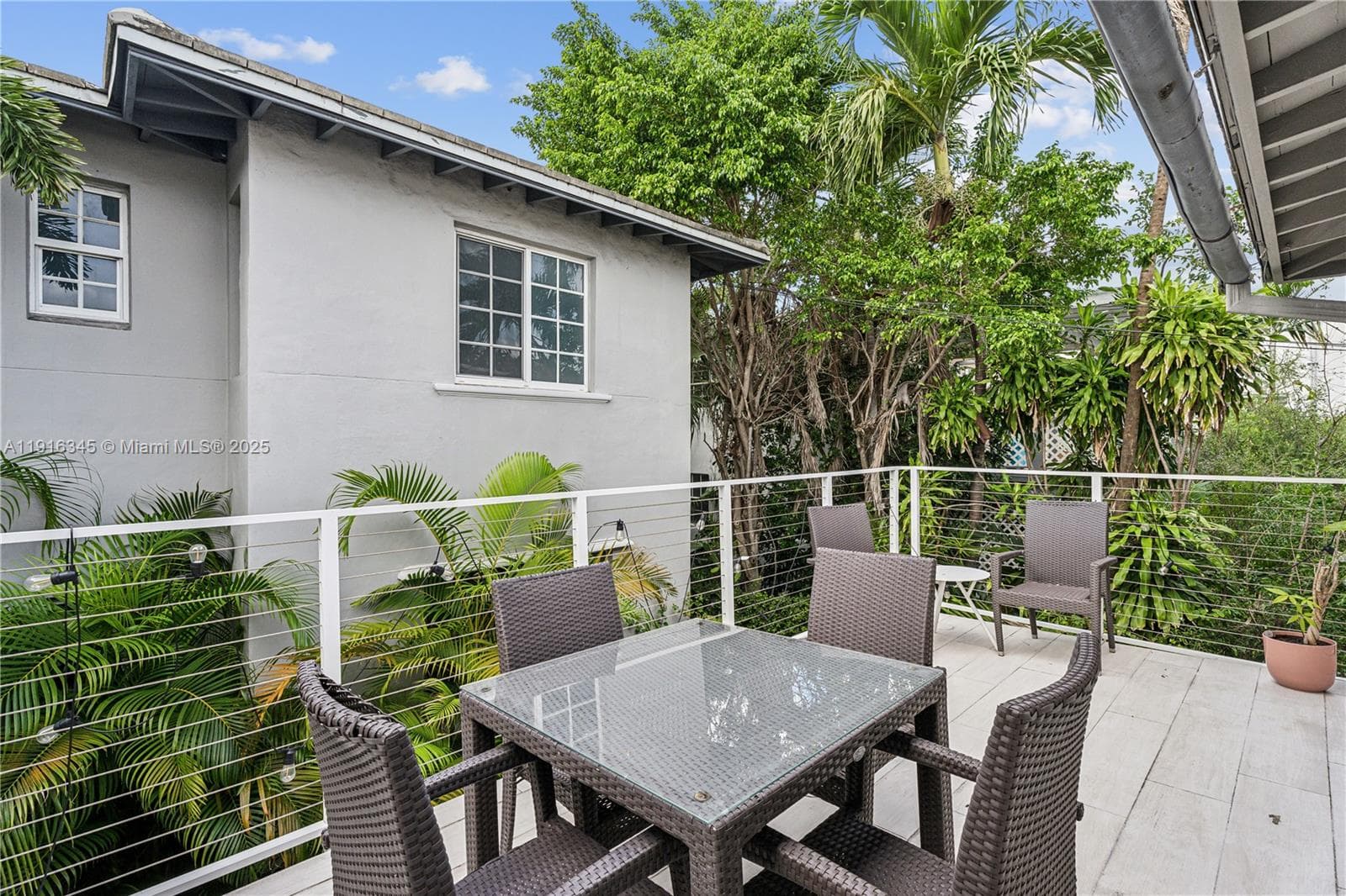 THE DARIA CONDO · #5 in Miami Beach - Photo 21