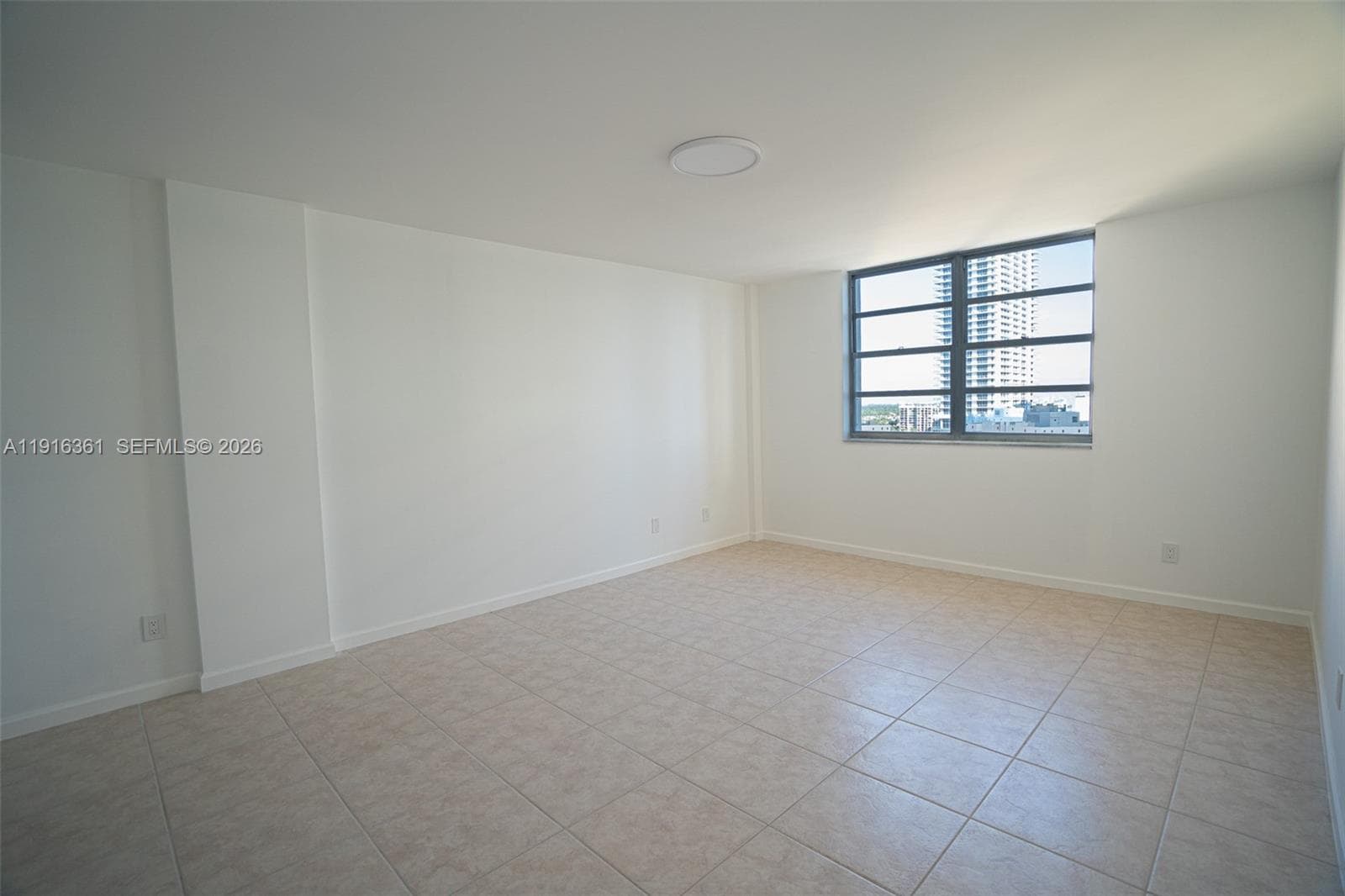 PLAZA TOWERS SOUTH · #1509 in Hallandale Beach - Photo 12