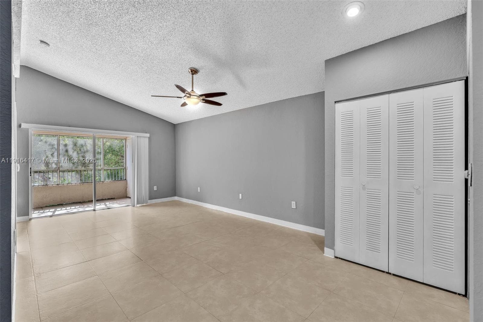 LAKEVIEW CLUB CONDO · #313 in Oakland Park - Photo 3