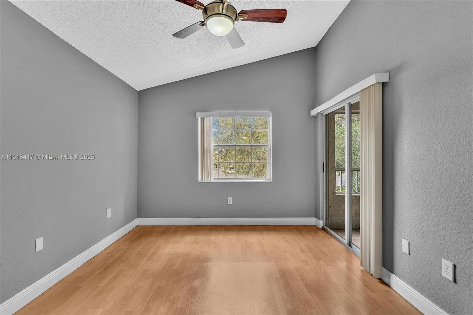 LAKEVIEW CLUB CONDO · #313 in Oakland Park - Photo 10