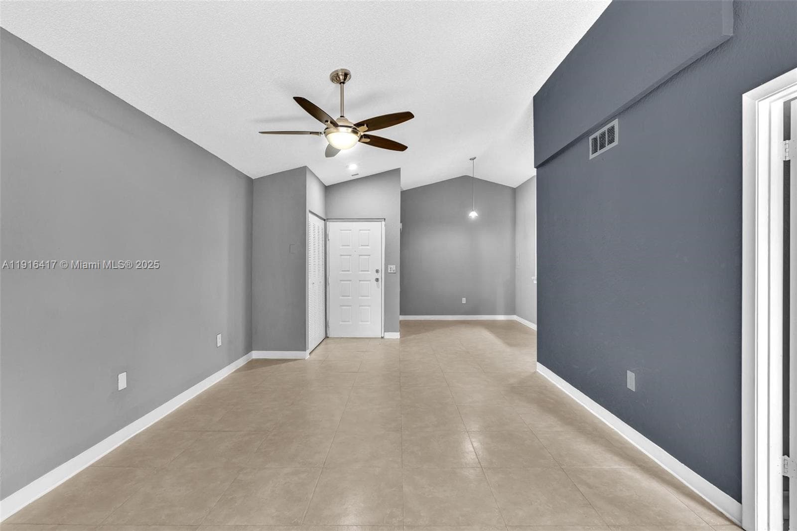 LAKEVIEW CLUB CONDO · #313 in Oakland Park - Photo 4