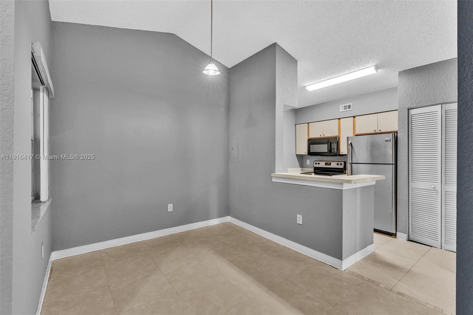 LAKEVIEW CLUB CONDO · #313 in Oakland Park - Photo 8