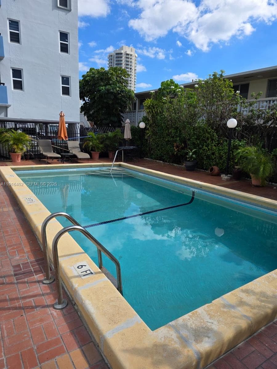 HARDING PLACE CONDO · #204 in Miami Beach - Photo 10