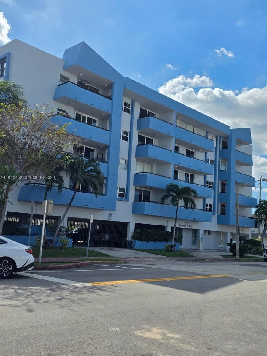 HARDING PLACE CONDO · #204 in Miami Beach - Photo 4