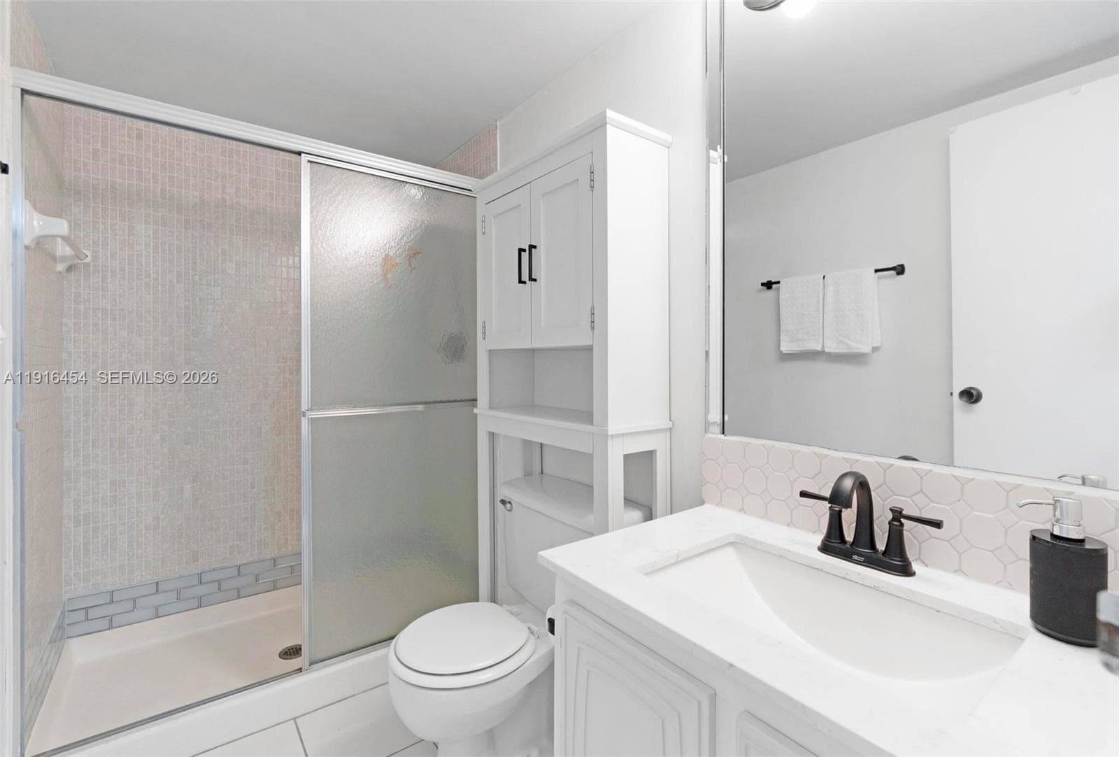 24-hours security and front desk at Oceanview Park Condominium. Welcoming lobby. - Three Islands, Hallandale Beach, FL 33009. 1000 Parkview Drive, Unit #518.