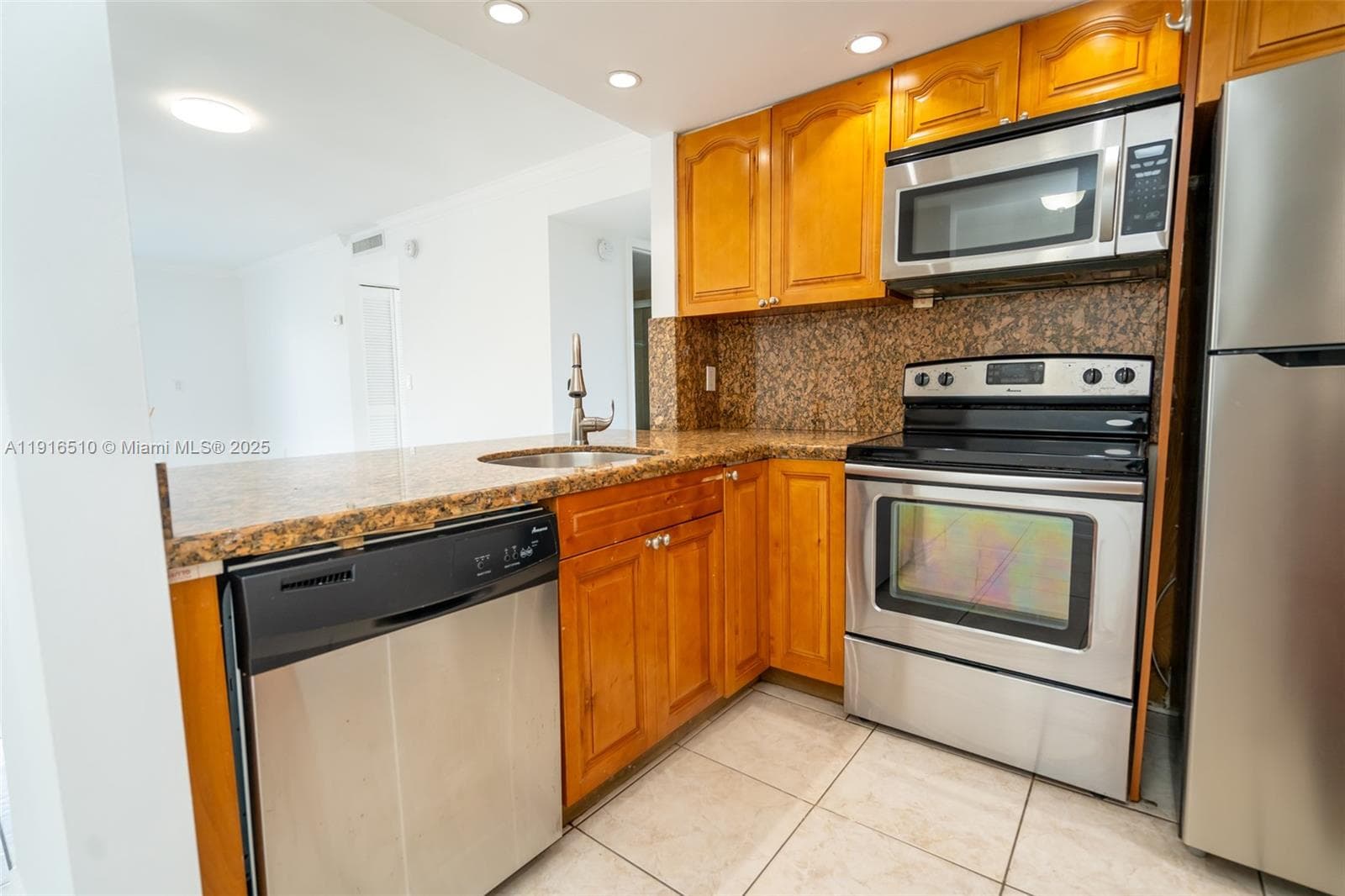 Koya Bay · #301 in North Miami Beach - Photo 5